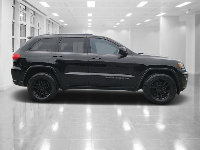 2017 Jeep Grand Cherokee Laredo 4x4