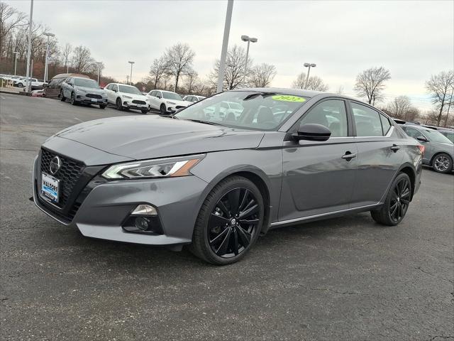 2022 Nissan Altima SR Intelligent AWD