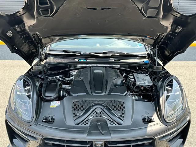 2023 Porsche Macan S