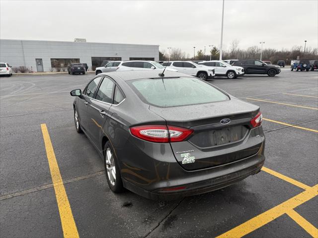 2016 Ford Fusion SE