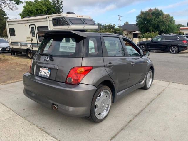 2004 Scion xA Hatchback 4D