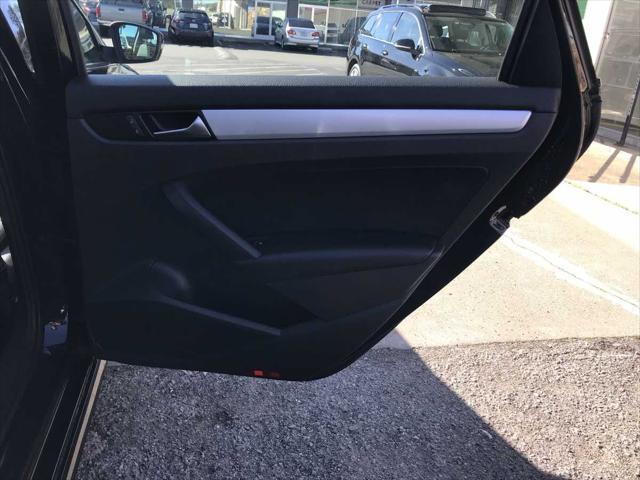 2013 Volkswagen Passat 2.5L SE