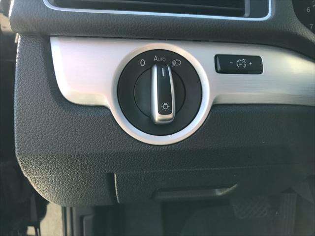 2013 Volkswagen Passat 2.5L SE