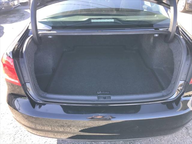 2013 Volkswagen Passat 2.5L SE