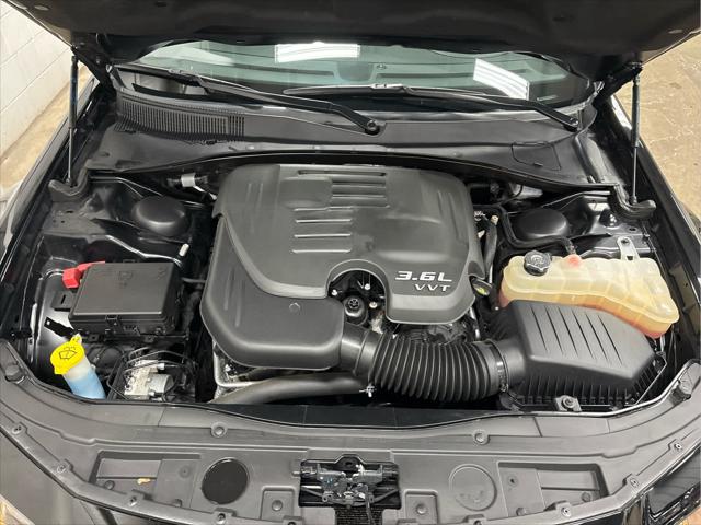 Used 2023 Chrysler 300 For Sale in Wilmington, OH