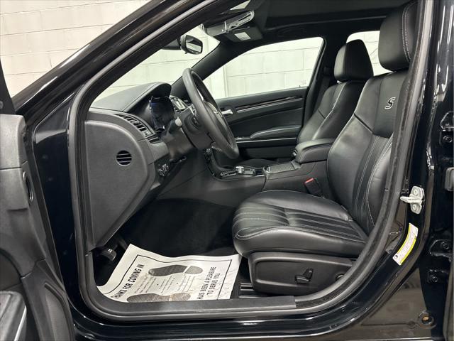 Used 2023 Chrysler 300 For Sale in Wilmington, OH