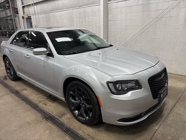 Used 2023 Chrysler 300 For Sale in Wilmington, OH
