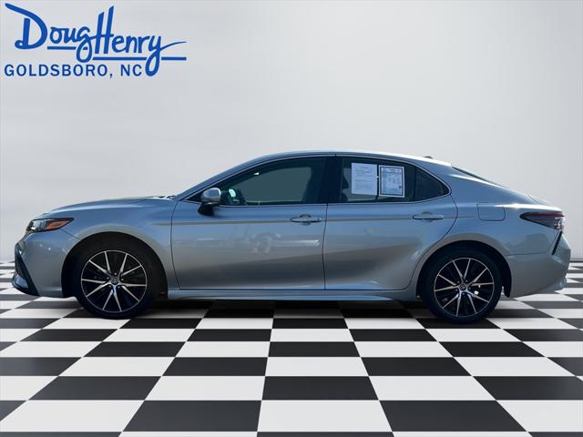 2023 Toyota Camry SE