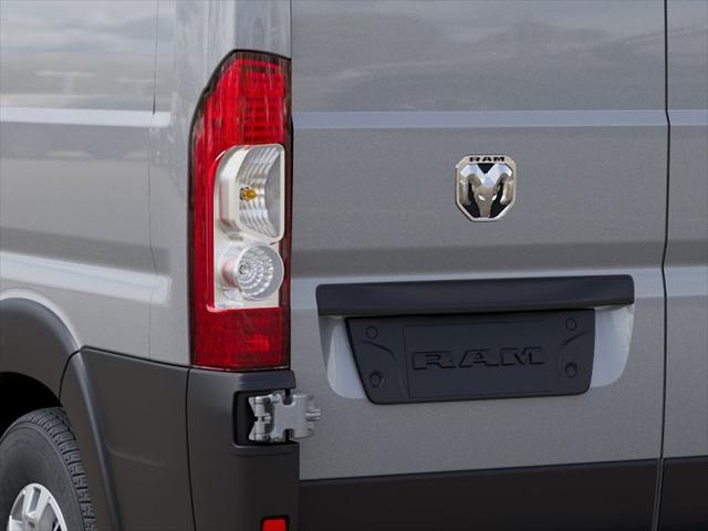 2025 Ram ProMaster Cargo Van SLT Low Roof 136" WB