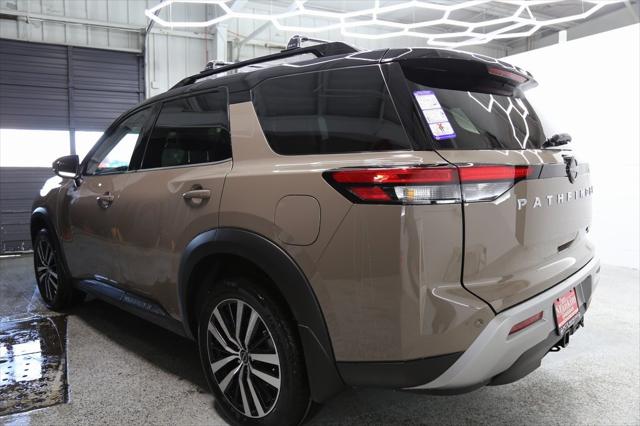 2025 Nissan Pathfinder Platinum 4WD