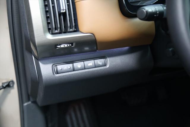 2025 Nissan Pathfinder Platinum 4WD