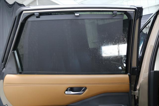 2025 Nissan Pathfinder Platinum 4WD