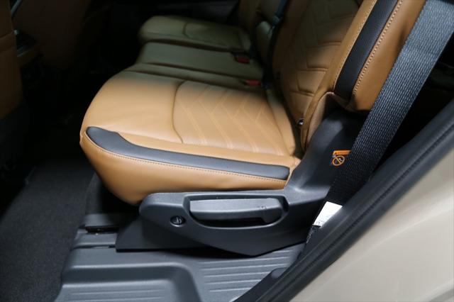2025 Nissan Pathfinder Platinum 4WD