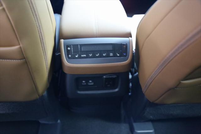 2025 Nissan Pathfinder Platinum 4WD