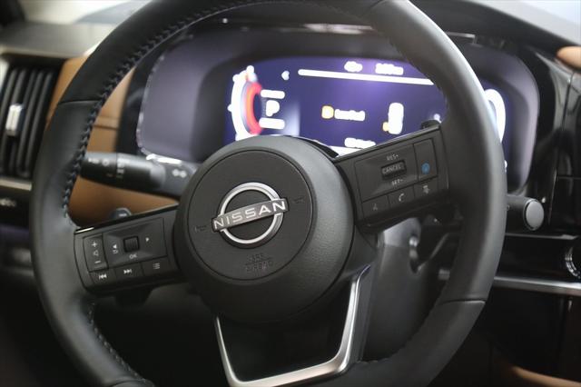 2025 Nissan Pathfinder Platinum 4WD