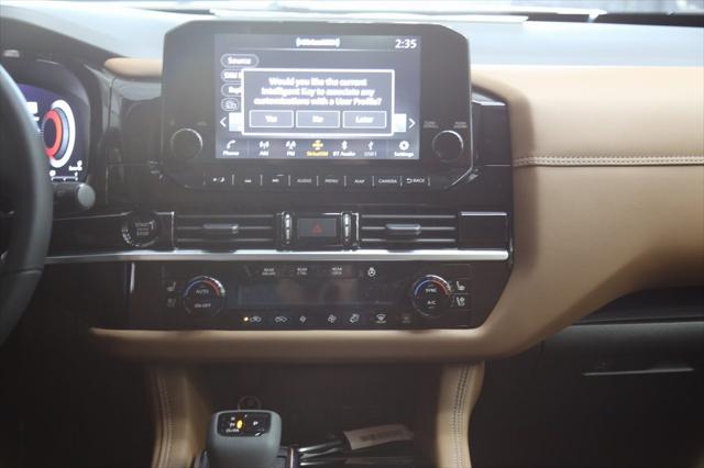 2025 Nissan Pathfinder Platinum 4WD