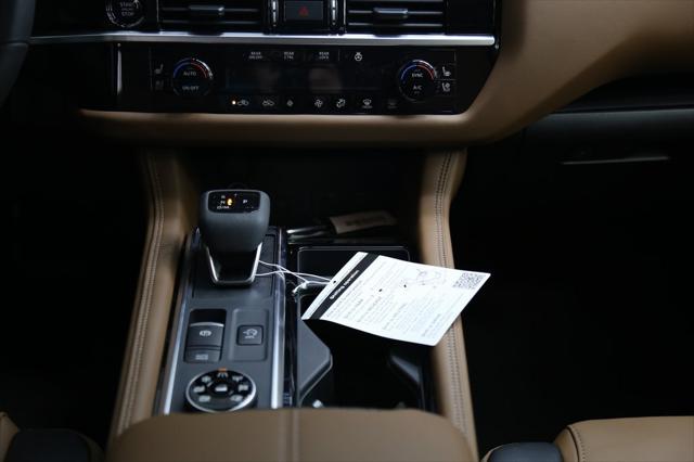 2025 Nissan Pathfinder Platinum 4WD