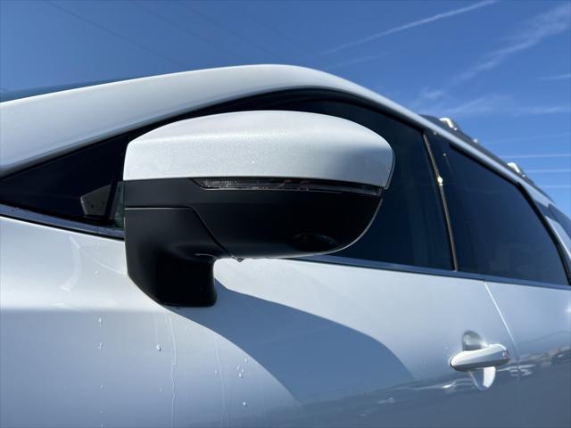 2025 Nissan Pathfinder SL FWD
