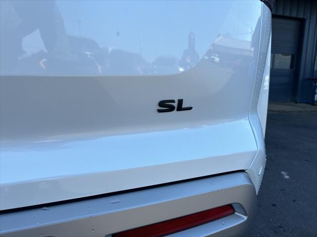 2025 Nissan Pathfinder SL FWD