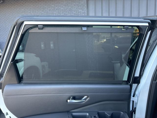 2025 Nissan Pathfinder SL FWD