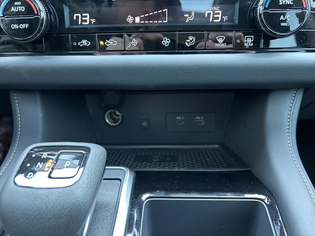 2025 Nissan Pathfinder SL FWD