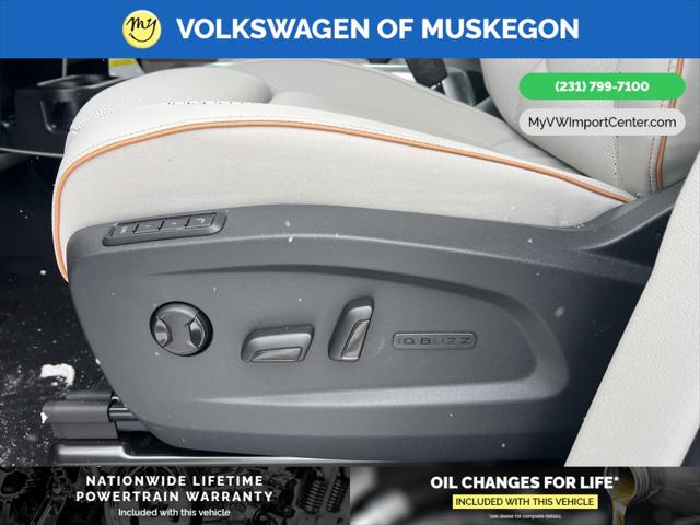 2025 Volkswagen ID. Buzz 1st Edition with 4MOTION