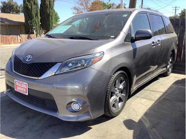 2015 Toyota Sienna SE Premium 8 Passenger