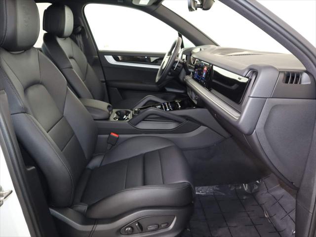 2024 Porsche Cayenne Unknown