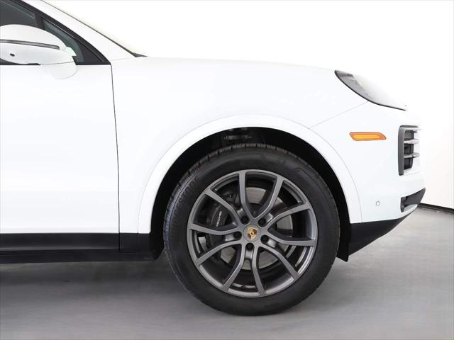 2024 Porsche Cayenne Unknown