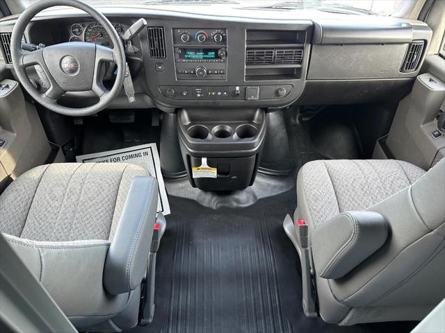 2024 GMC Savana Cutaway Work Van