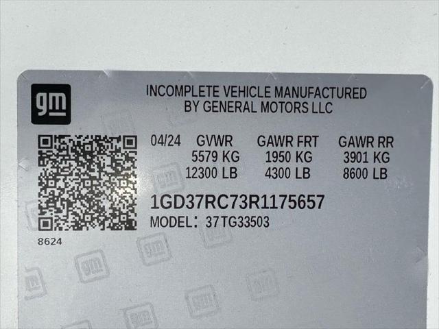 2024 GMC Savana Cutaway Work Van