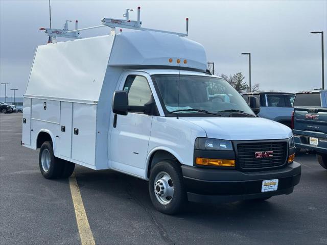 2024 GMC Savana Cutaway Work Van
