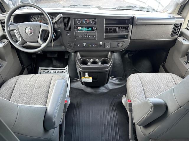 2024 GMC Savana Cutaway Work Van