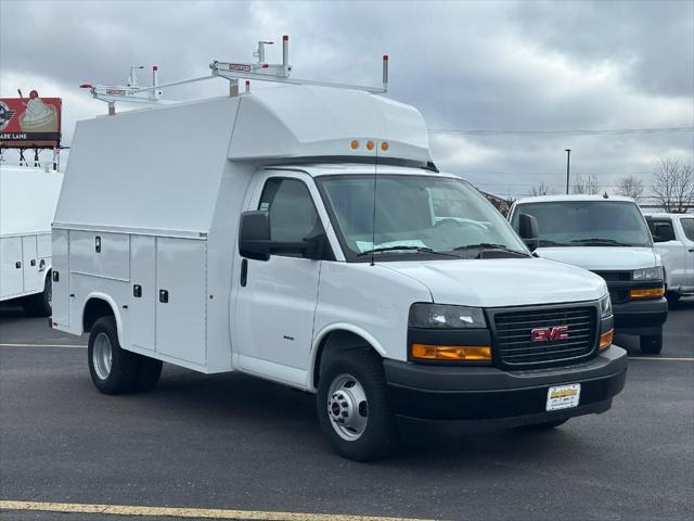 2024 GMC Savana Cutaway Work Van