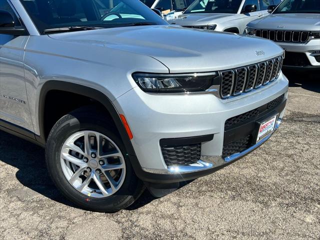 2025 Jeep Grand Cherokee GRAND CHEROKEE L LAREDO X 4X4