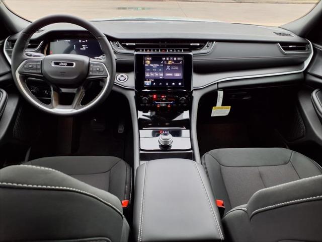 2025 Jeep Grand Cherokee GRAND CHEROKEE L LAREDO 4X2