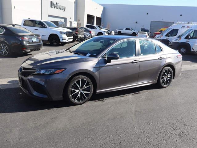 2022 Toyota Camry SE