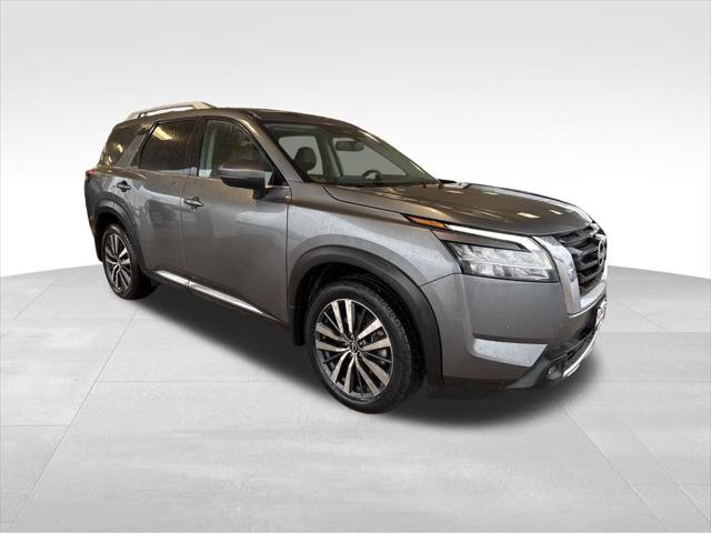 2022 Nissan Pathfinder Platinum 4WD