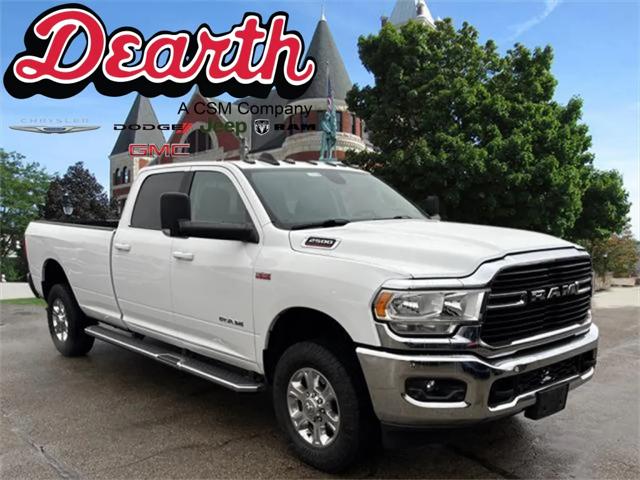 2020 RAM 2500 Big Horn Crew Cab 4X4 8 Box