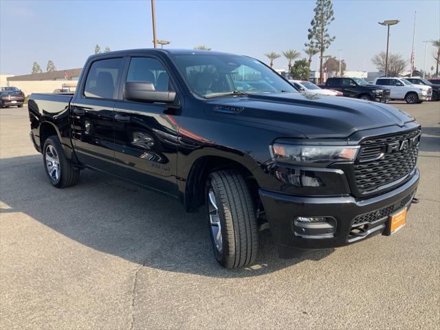 2025 RAM 1500 Tradesman Crew Cab 4x4 57 Box