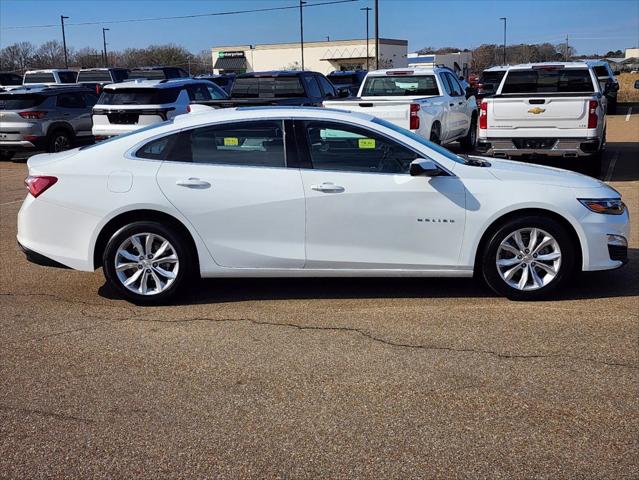 2022 Chevrolet Malibu FWD LT