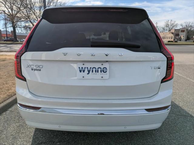 2025 Volvo XC90 Plug-In Hybrid T8 Core 7-Seater