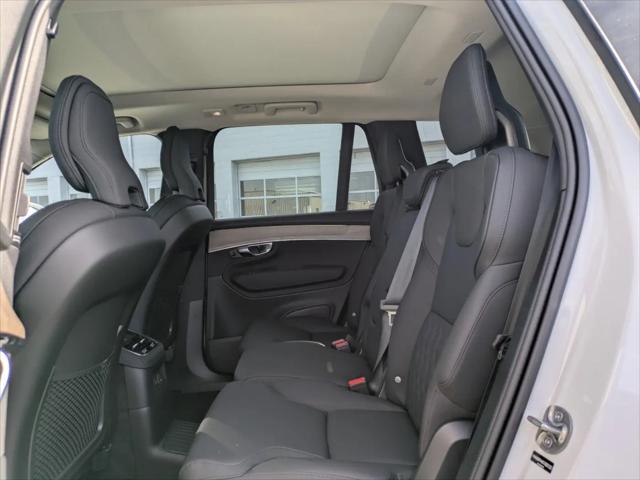 2025 Volvo XC90 Plug-In Hybrid T8 Core 7-Seater