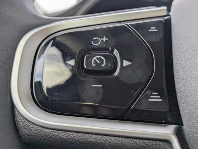 2025 Volvo XC90 Plug-In Hybrid T8 Core 7-Seater