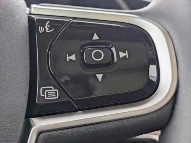 2025 Volvo XC90 Plug-In Hybrid T8 Core 7-Seater