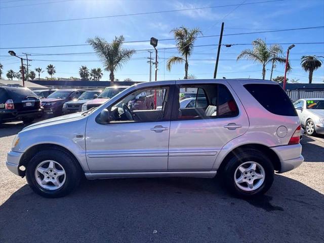 2001 Mercedes-Benz ML 320 ML 320 Sport Utility 4D