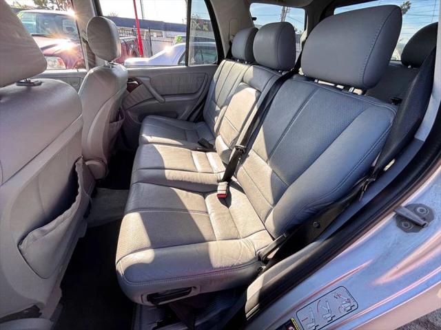 2001 Mercedes-Benz ML 320 ML 320 Sport Utility 4D