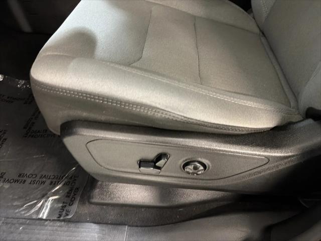 2019 Ram 1500 Big Horn/Lone Star Crew Cab 4x4 5'7" Box