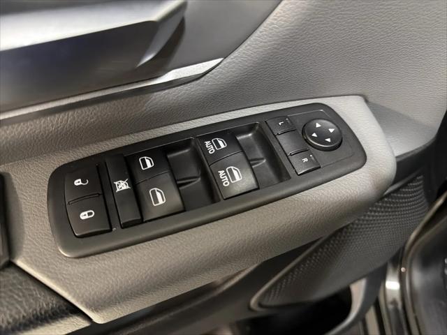 2019 Ram 1500 Big Horn/Lone Star Crew Cab 4x4 5'7" Box