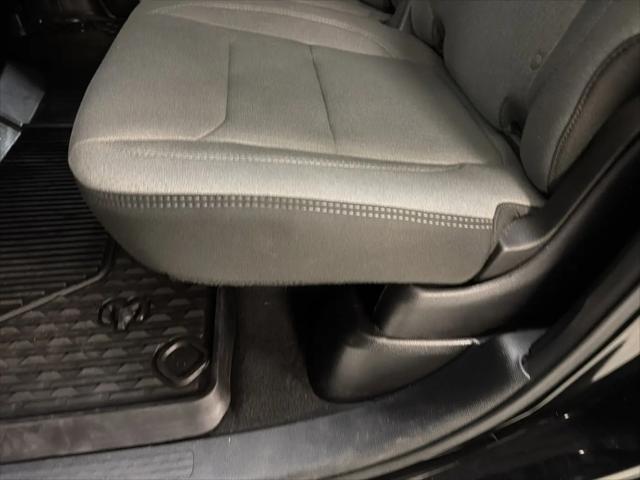 2019 Ram 1500 Big Horn/Lone Star Crew Cab 4x4 5'7" Box